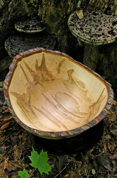 web_Trevor_Ewert_Ambrosia_Maple_Live_Edge_Bowl.jpg