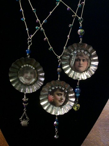 Jakki_Annerino_Mini_tart_pan_necklaces_web.jpg